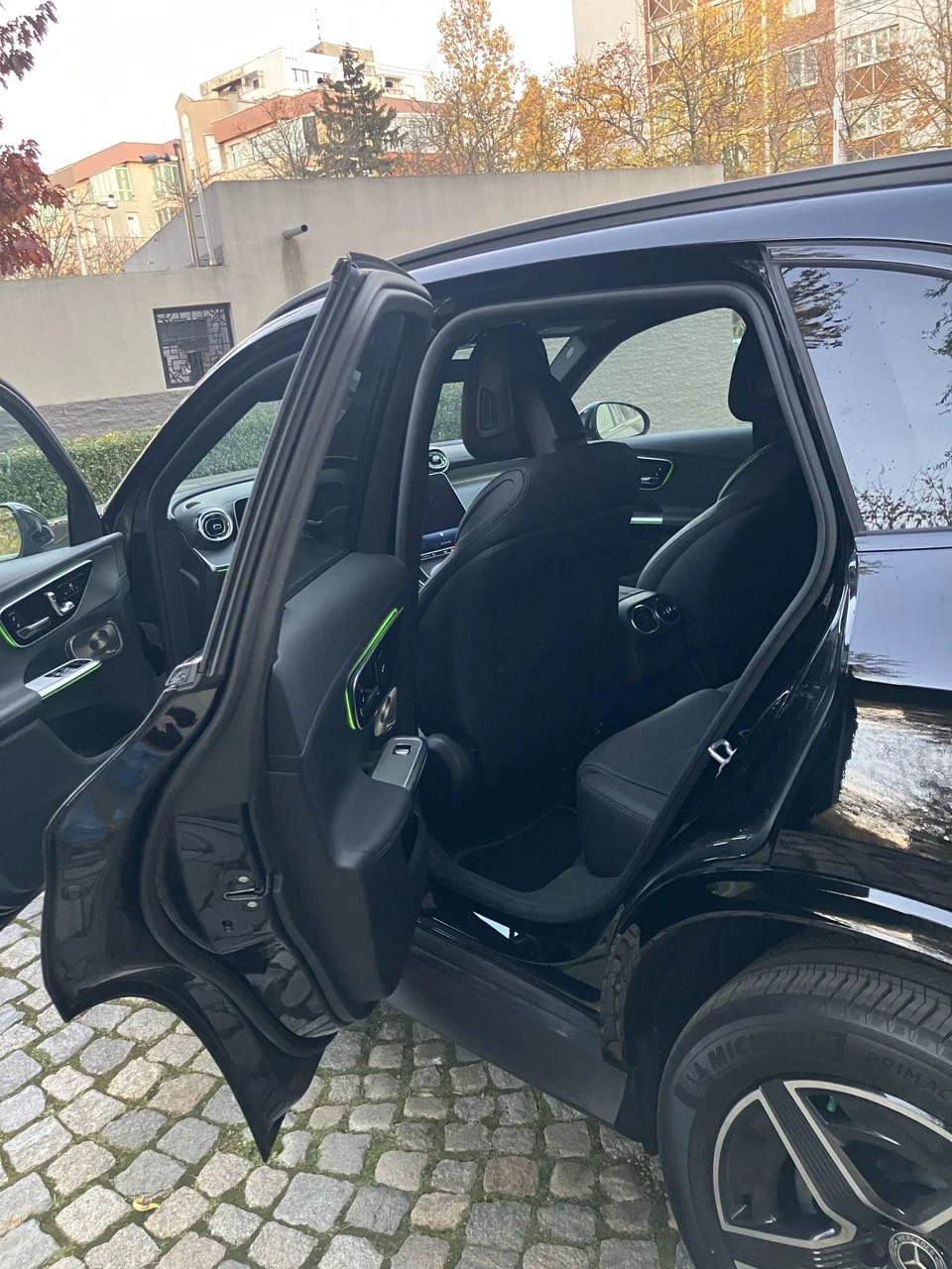 Mercedes-Benz GLC 300 300 AMG 4 MATIC, снимка 12 - Автомобили и джипове - 53859339