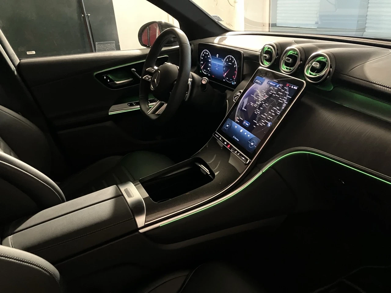 Mercedes-Benz GLC 300 300 AMG 4 MATIC, снимка 13 - Автомобили и джипове - 53859339