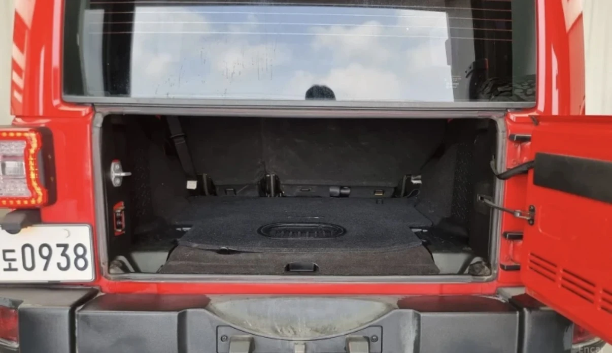 Jeep Wrangler, снимка 10 - Автомобили и джипове - 54189710