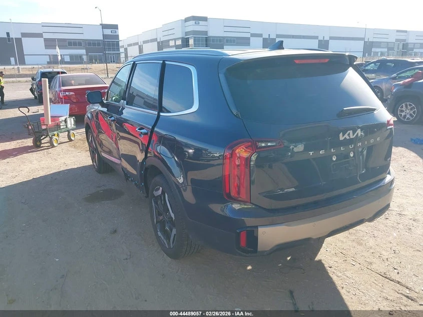 Kia Telluride 3.8l S, снимка 3 - Автомобили и джипове - 54424578