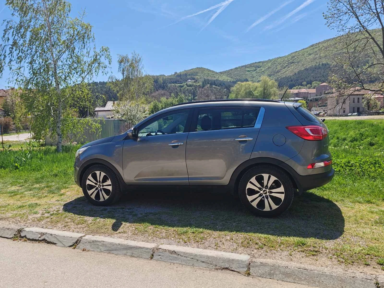 Kia Sportage 2.0 D. 136 к.с. панорама.нави.4х4. Автомат.Кожа. , снимка 8 - Автомобили и джипове - 54671714