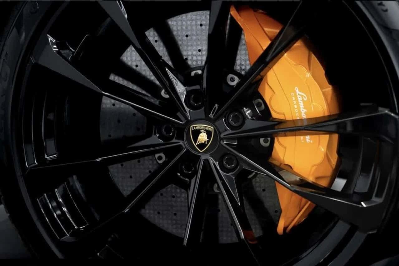 Lamborghini Urus * CARFAX * ЦЕНА ДО БГ, снимка 6 - Автомобили и джипове - 54742825