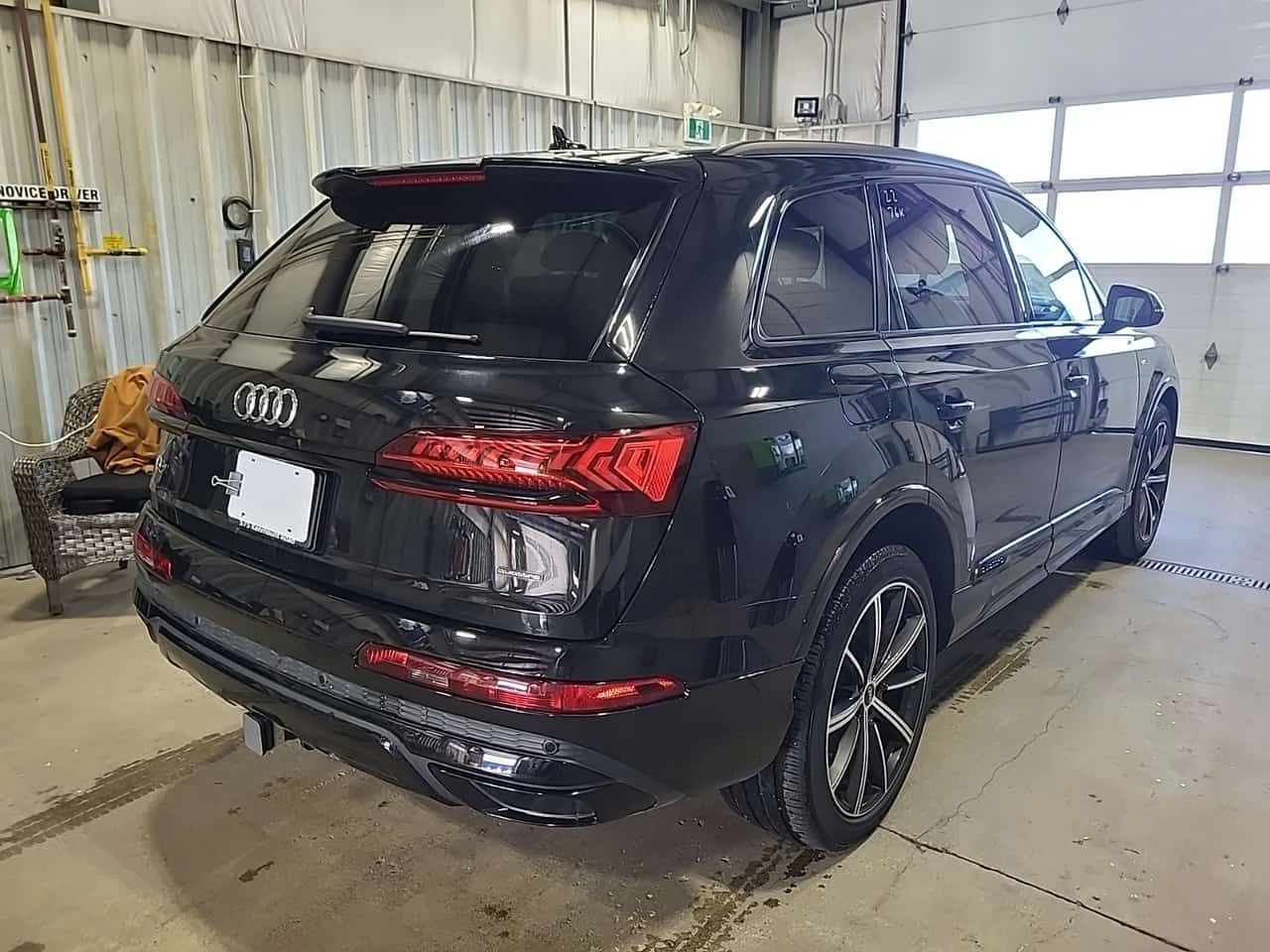 Audi Q7  KOMFORT | PANO | KOJA | AVTOKREDIT , снимка 3 - Автомобили и джипове - 54970079