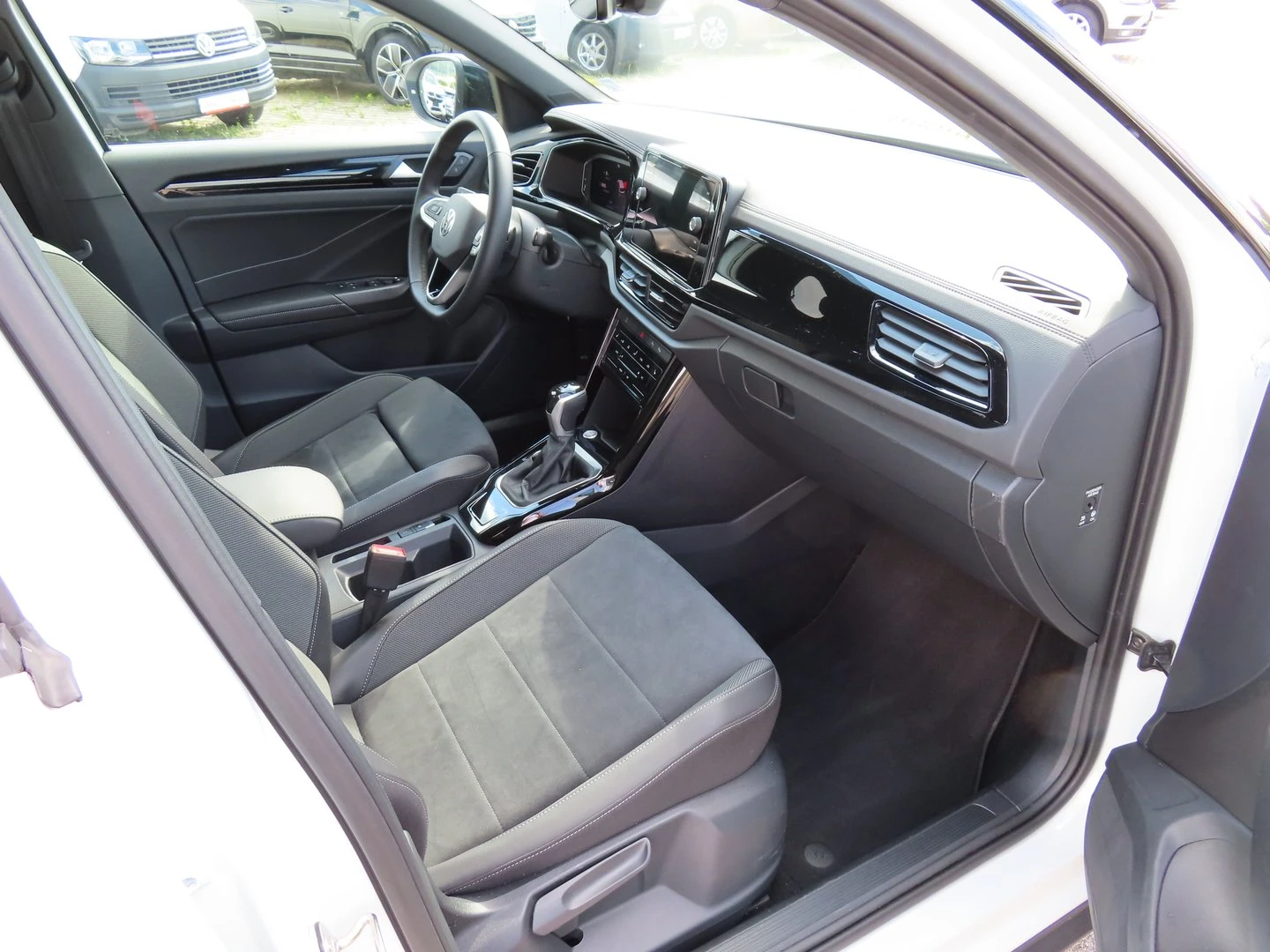 VW T-Roc | Mobile.bg � ����������� 6
