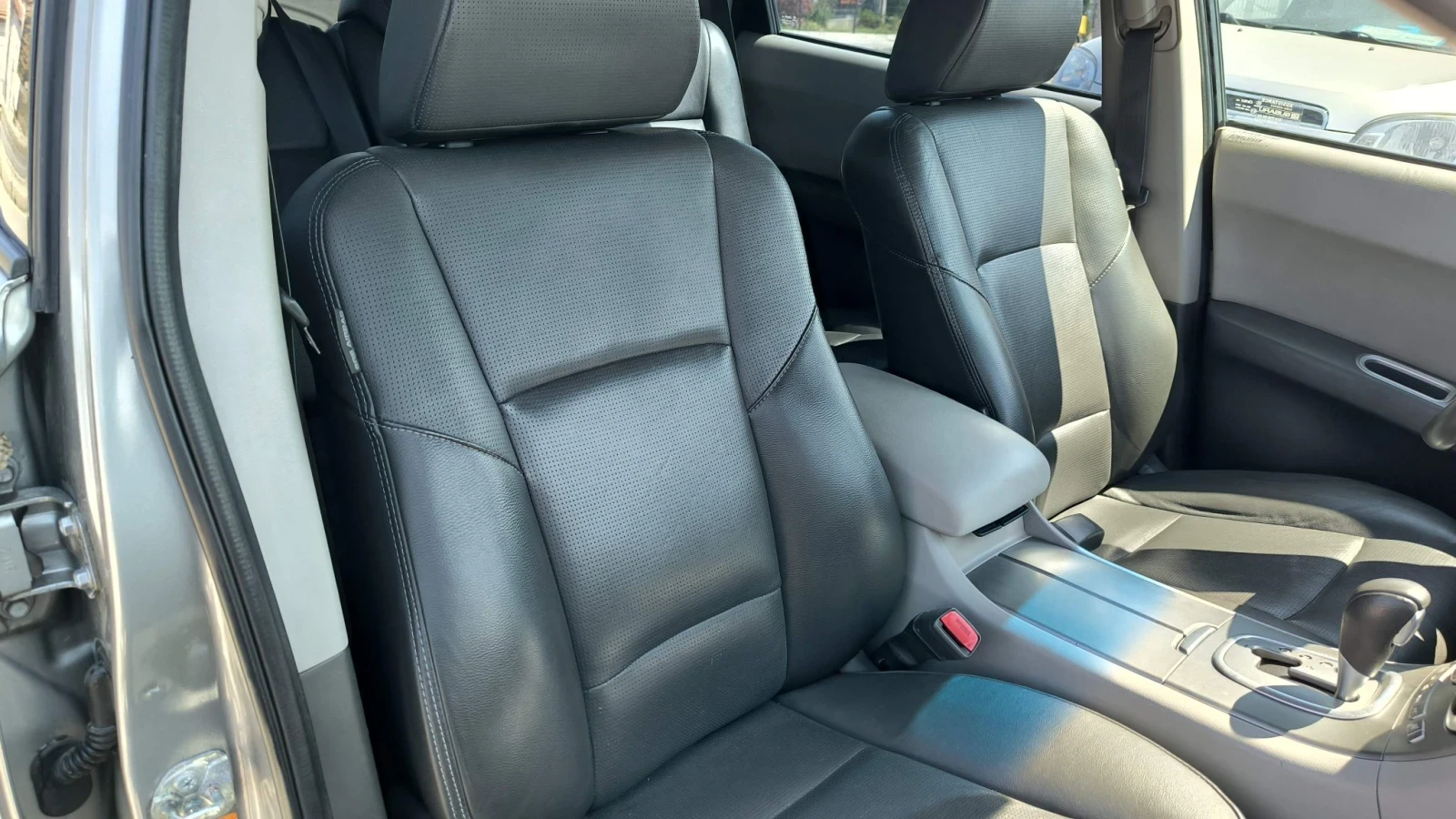 Subaru B9 tribeca 3.0i, снимка 8 - Автомобили и джипове - 55627164