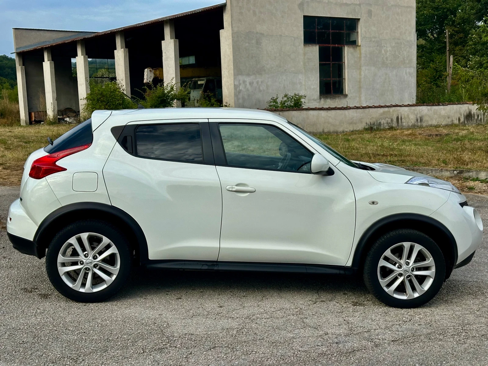 Nissan Juke 1.5 DCi 2012г , снимка 8 - Автомобили и джипове - 55874069