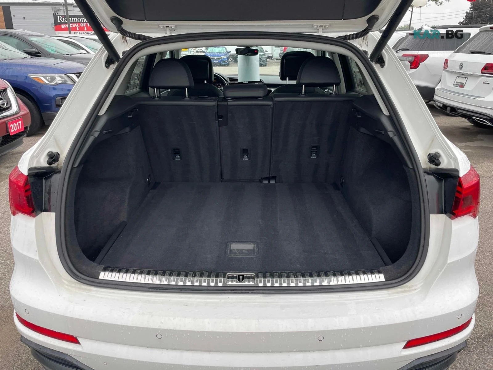 Audi Q3 * S-Line * АвтоКредит * (ЦЕНА ДО БГ), снимка 13 - Автомобили и джипове - 56005893
