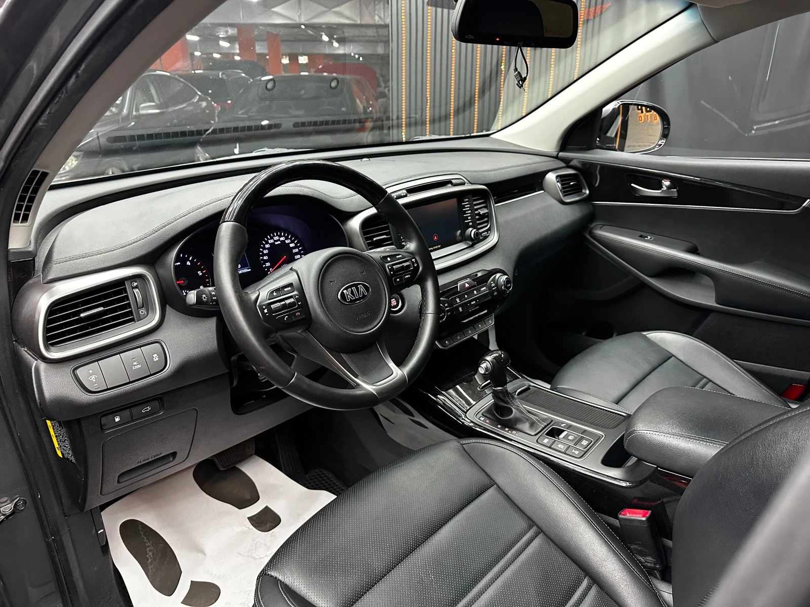 Kia Sorento 2.2d 202 �.�./�� �����/�������� | Mobile.bg � ����������� 7