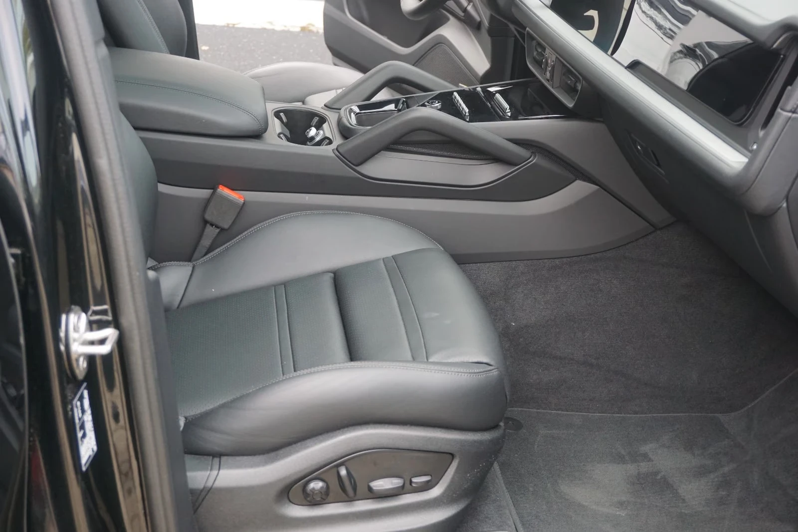Porsche Cayenne E-HYBRID/COUPE/4WD/LUFT/HUD/BOSE/PANO/360/ | Mobile.bg � ����������� 7