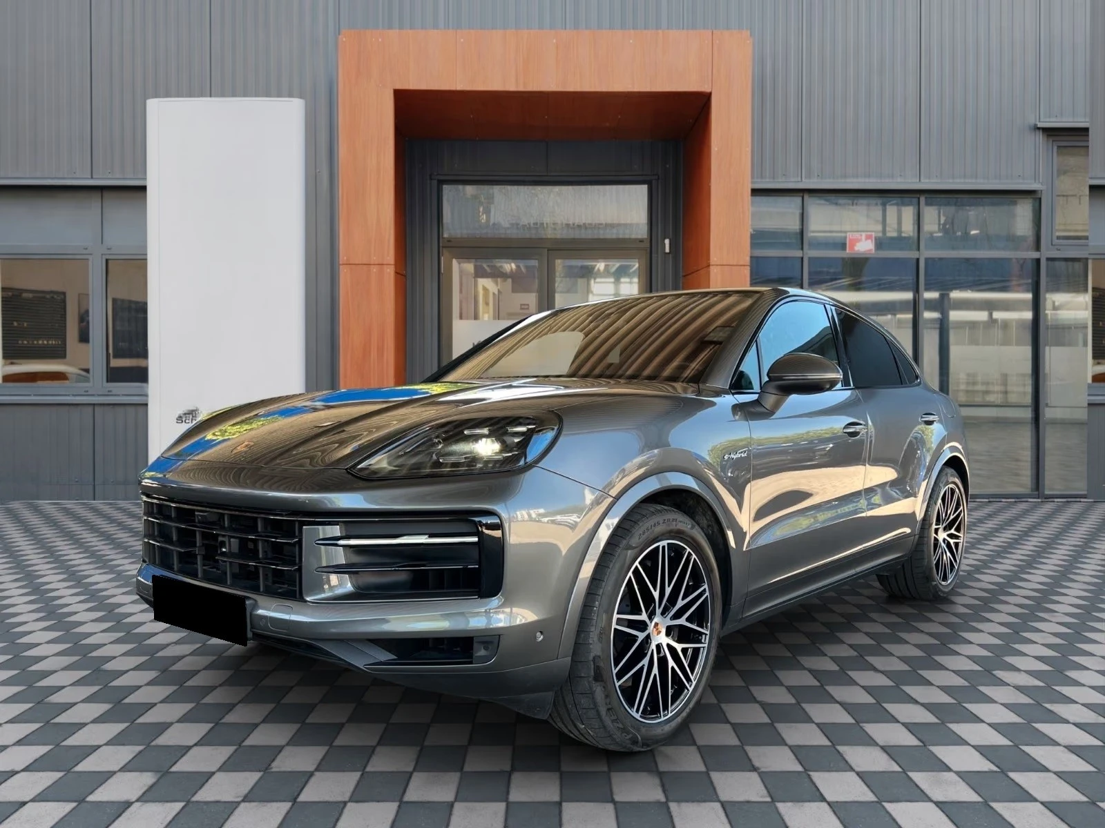 Porsche Cayenne E-HYBRID/COUPE/4WD/REAR AXLE/LUFT/HUD/BOSE/ | Mobile.bg � ����������� 3