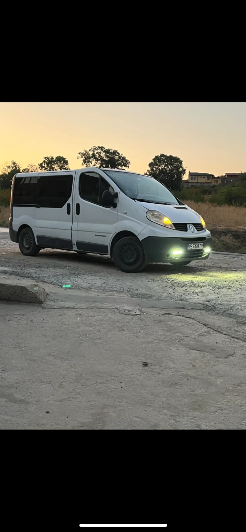 Renault Trafic, снимка 1 - Бусове и автобуси - 47761422