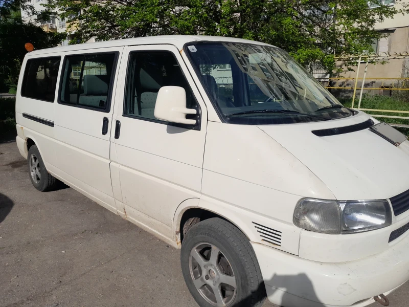 VW Caravelle Синхро, снимка 2 - Бусове и автобуси - 52351600