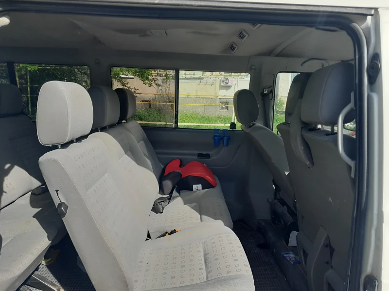 VW Caravelle Синхро, снимка 11 - Бусове и автобуси - 52351600