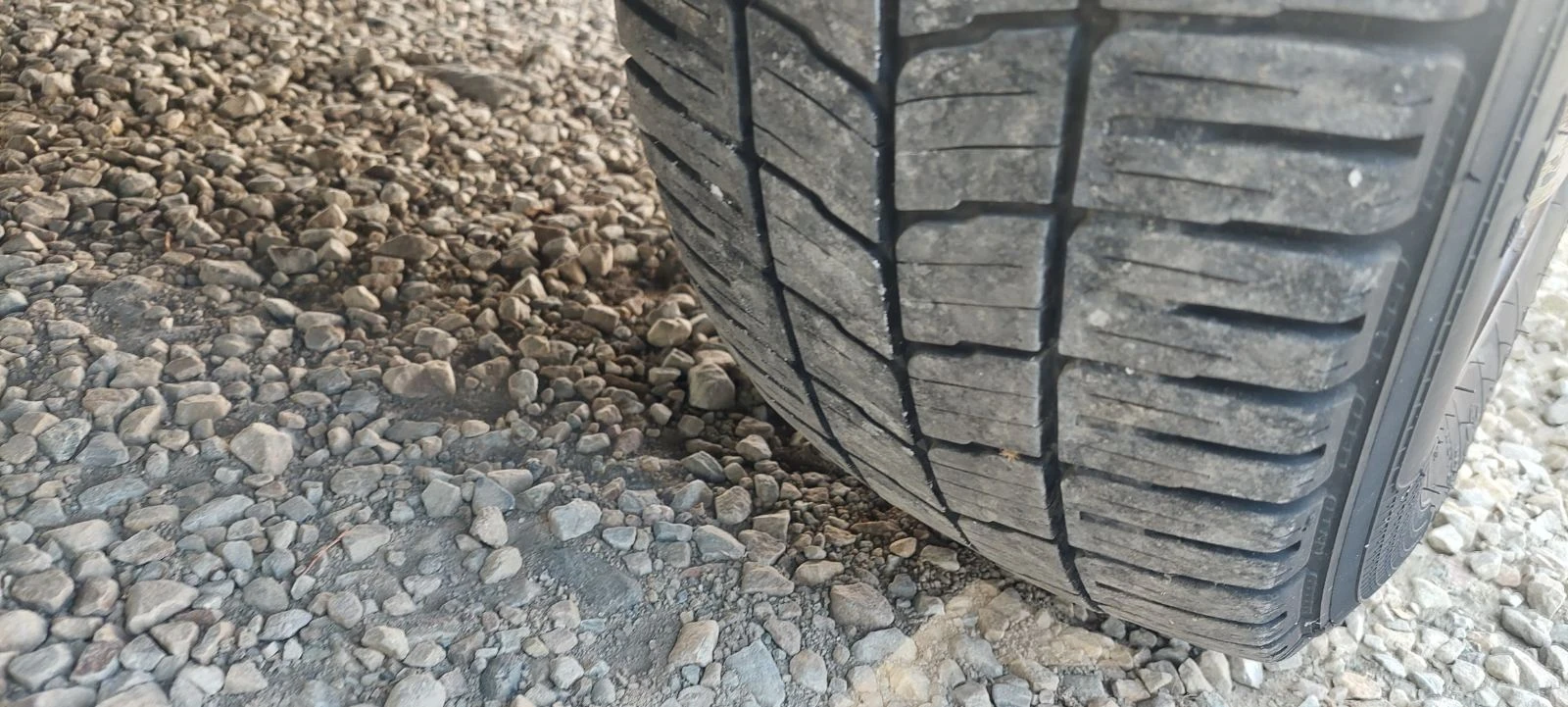 VW Transporter 2.0 tdi клима, снимка 11 - Бусове и автобуси - 56429337