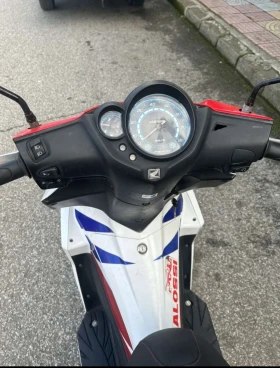 ����� �� �������� �� Honda Ns NSC 50R 