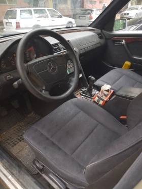 Mercedes-Benz C 180, снимка 6