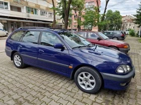 Toyota Avensis 2.0 бензин , снимка 15