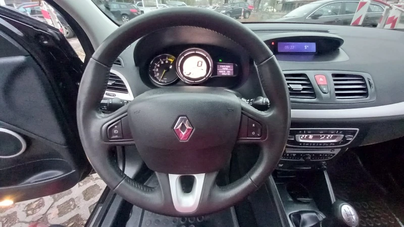 Renault Megane 1.6iИЗКЛЮЧИТЕЛН СЕРВИЗ КНИЖК ОБСЛУЖ УНИКТ ГАЗ МОЖЕ, снимка 12 - Автомобили и джипове - 20873935