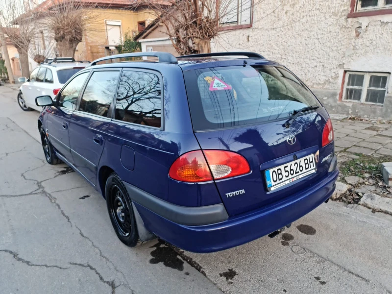 Toyota Avensis 2.0 бензин , снимка 3 - Автомобили и джипове - 47046868