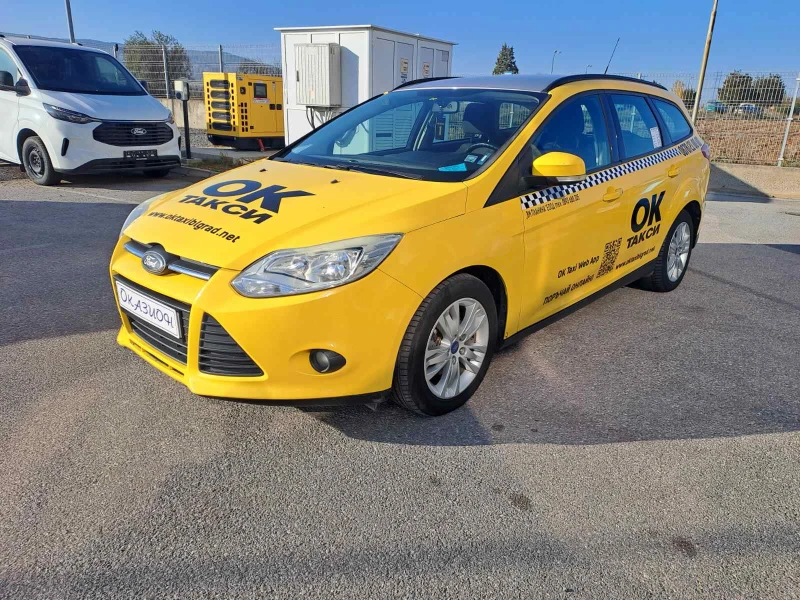 Ford Focus Комби 5вр., снимка 8 - Автомобили и джипове - 47859966