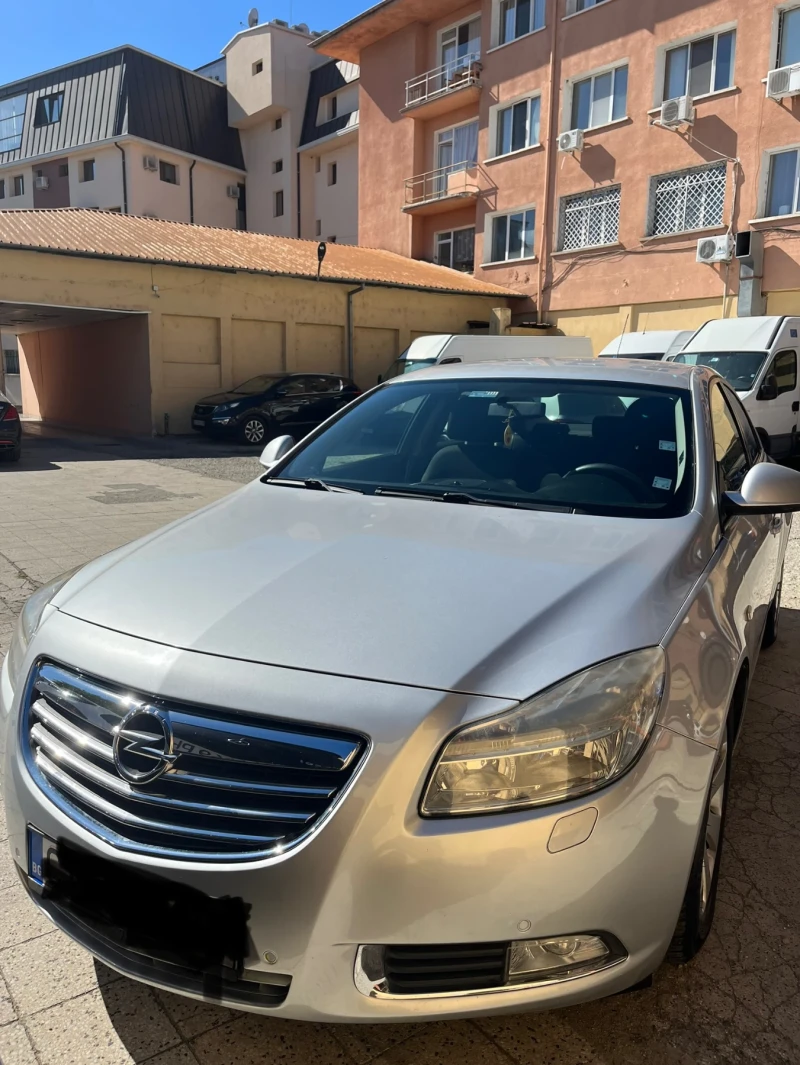 Opel Insignia, снимка 1 - Автомобили и джипове - 49126303