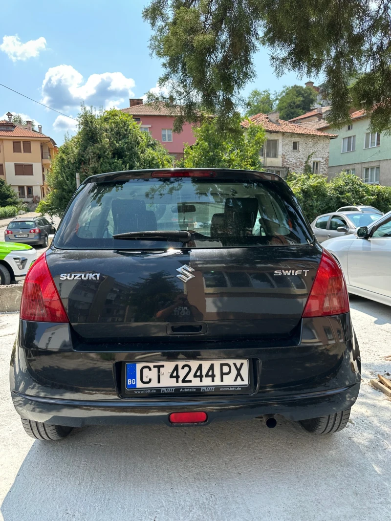 Suzuki Swift 1.3 Бензин, снимка 4 - Автомобили и джипове - 52550074