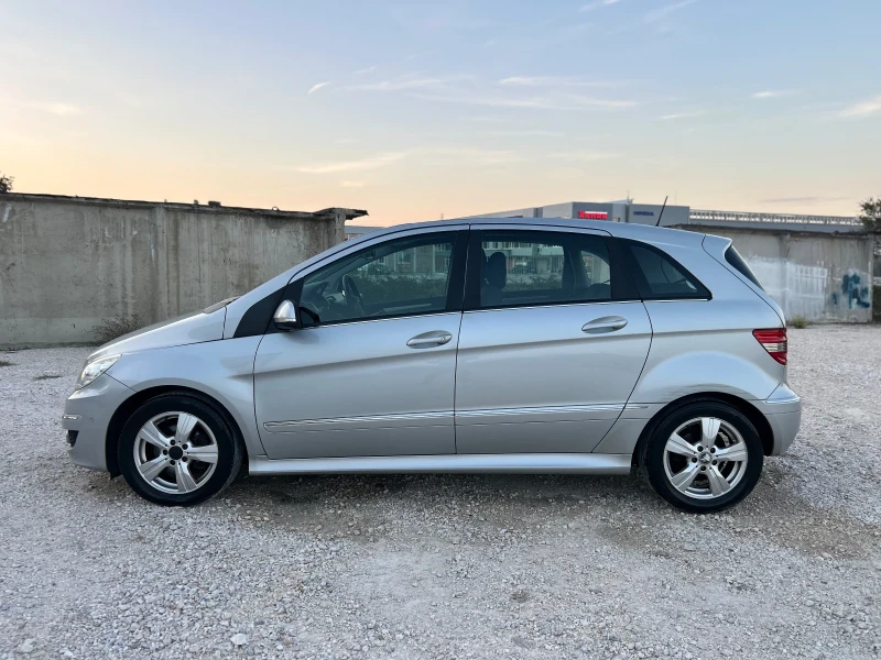 Mercedes-Benz B 200 CDI/AUTOMAT/TOP!, снимка 8 - Автомобили и джипове - 52080369