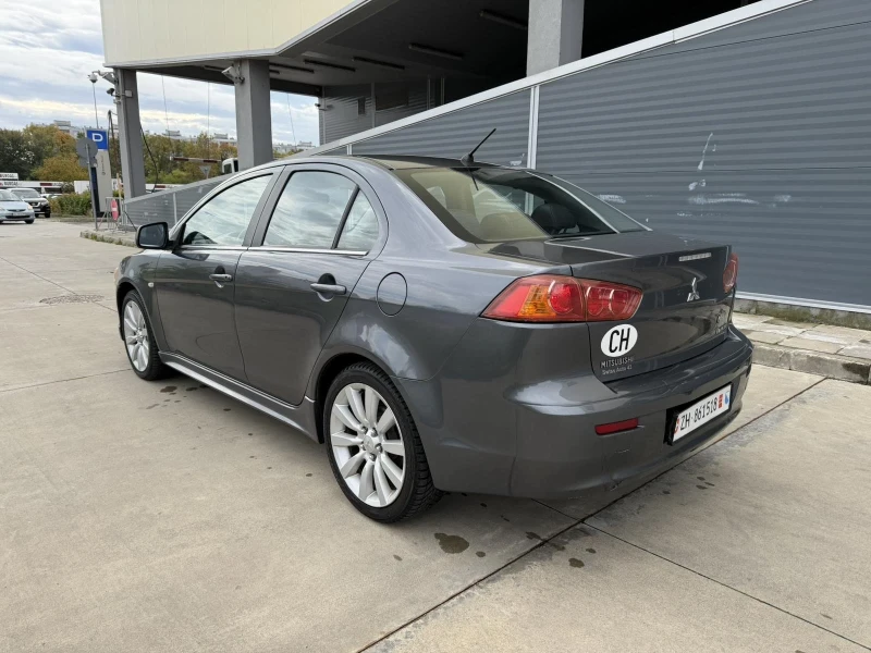 Mitsubishi Lancer 1.8i Automat, снимка 6 - Автомобили и джипове - 52215386
