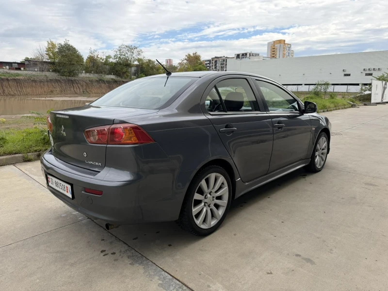 Mitsubishi Lancer 1.8i Automat, снимка 5 - Автомобили и джипове - 52215386