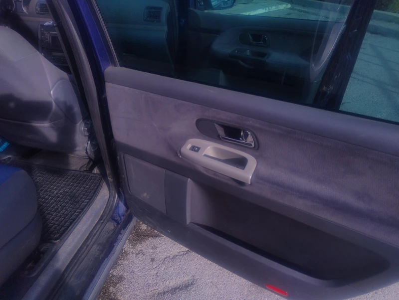 VW Sharan, снимка 6 - Автомобили и джипове - 52533901