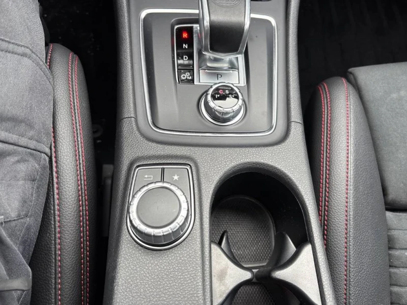 Mercedes-Benz CLA 45 AMG CARFAX* ОПЦИЯ ЗА ФИНАНСИРАНЕ* , снимка 13 - Автомобили и джипове - 52662022