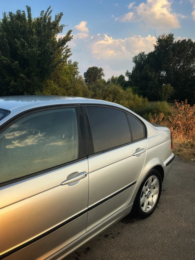 BMW 320 Facelift , снимка 7 - Автомобили и джипове - 52663198