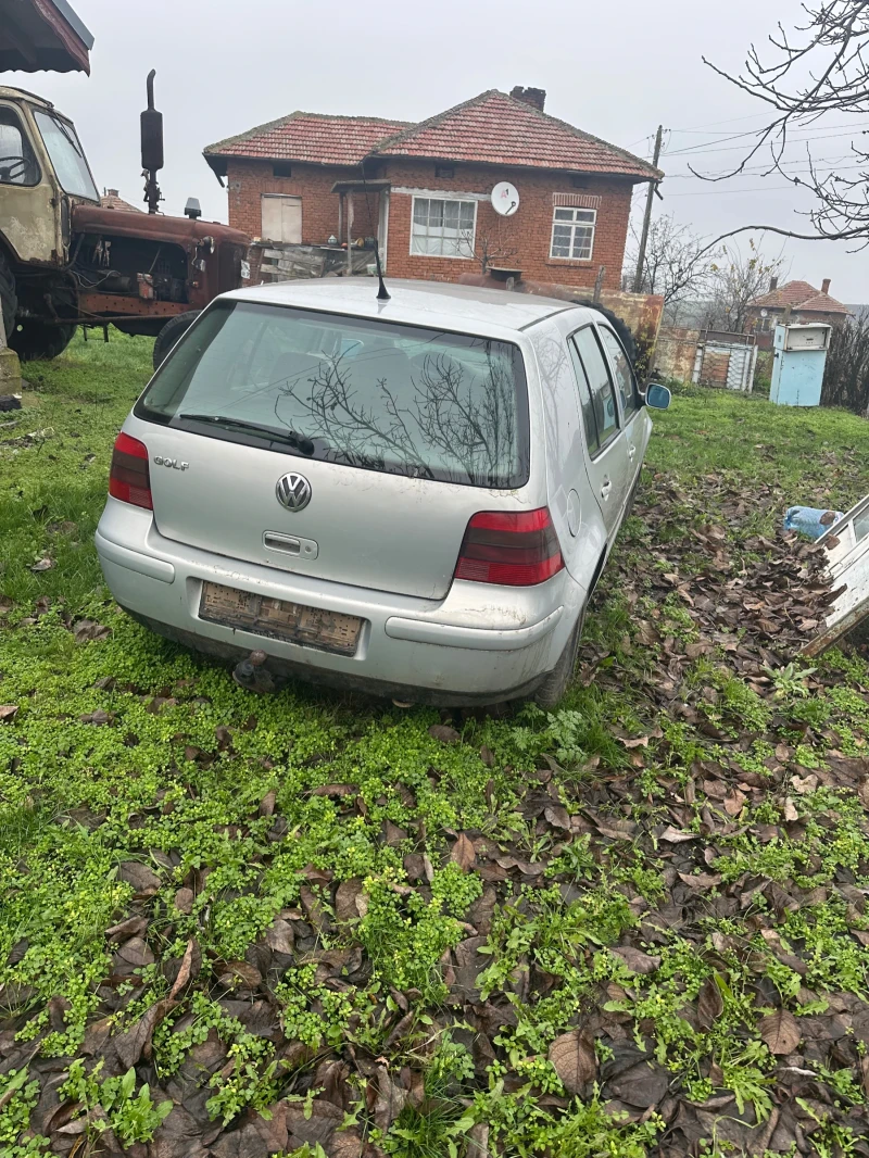 VW Golf, снимка 4 - Автомобили и джипове - 52748904