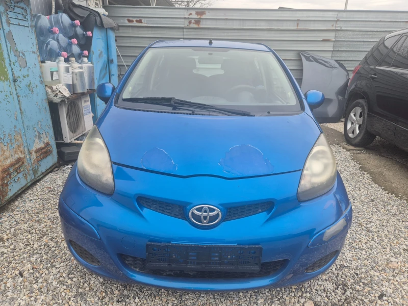 Toyota Aygo Автомати Бензин 4 врати, снимка 13 - Автомобили и джипове - 53078511
