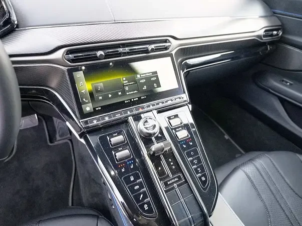 Aston Martin V8 Vantage = Black Pack = Carbon �������� | Mobile.bg � ����������� 9
