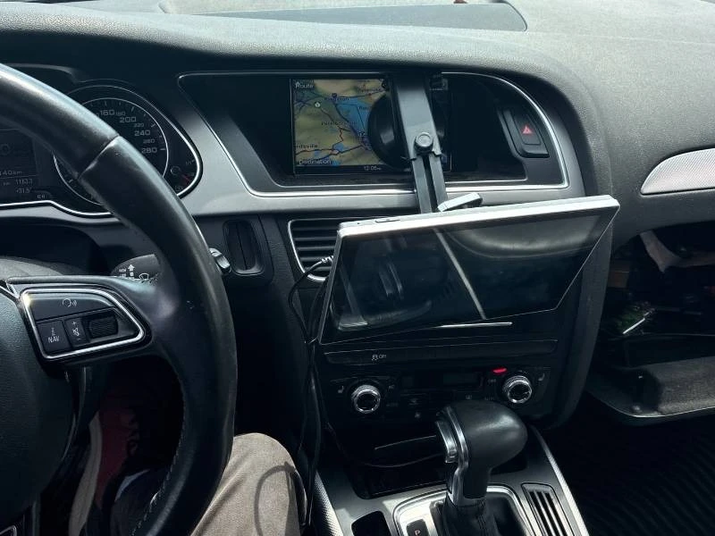 Audi A4 * PREMIUM PLUS * CARFAX * ОПЦИЯ ЗА ФИНАНСИРАНЕ, снимка 12 - Автомобили и джипове - 55232186