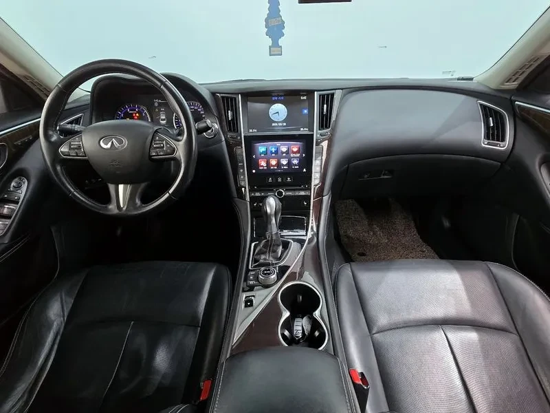 Infiniti Q50 Exclusive 2.2 Дизел, снимка 3 - Автомобили и джипове - 55440043