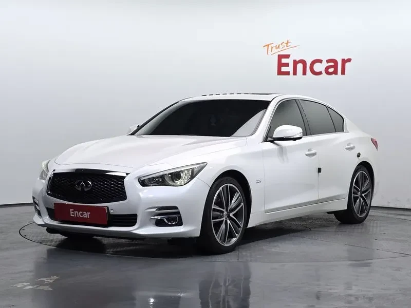 Infiniti Q50 Exclusive 2.2 Дизел