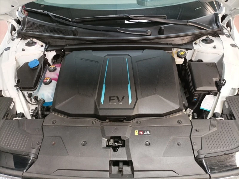 Hyundai Ioniq 5 72.6KWh/UNIQ/ГАРАНЦИЯ/360/HEADUP/BOSE/SOH100%, снимка 5 - Автомобили и джипове - 55936898