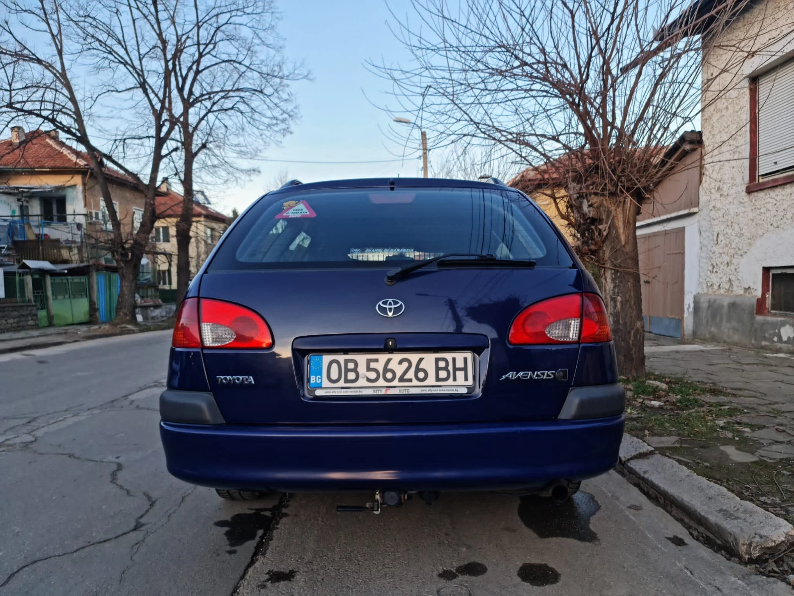 Toyota Avensis 2.0 ������  | Mobile.bg � ����������� 10
