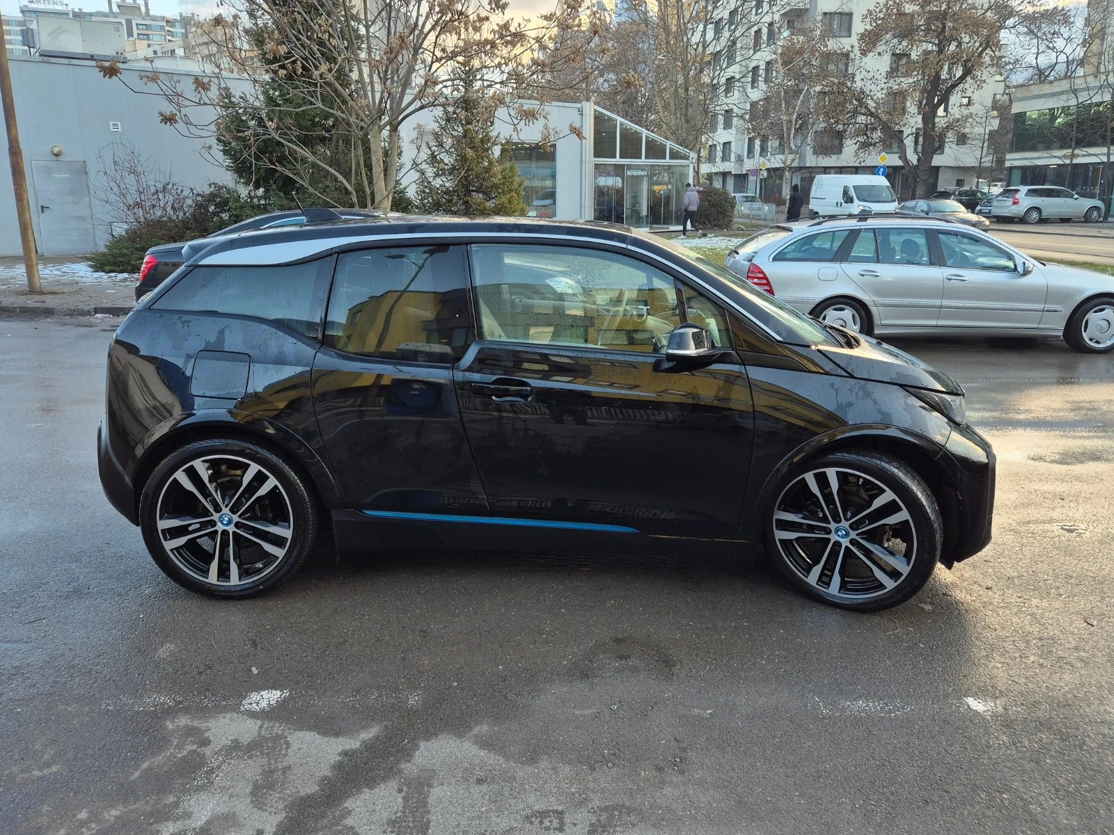 BMW i3 S / 120Ah - изображение 2