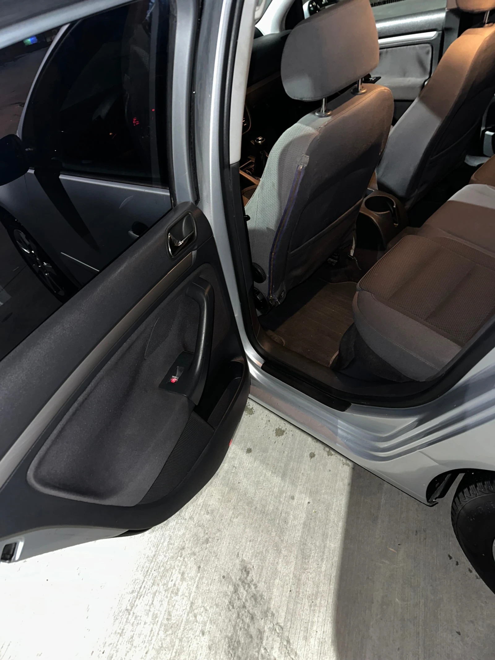 VW Golf | Mobile.bg   13