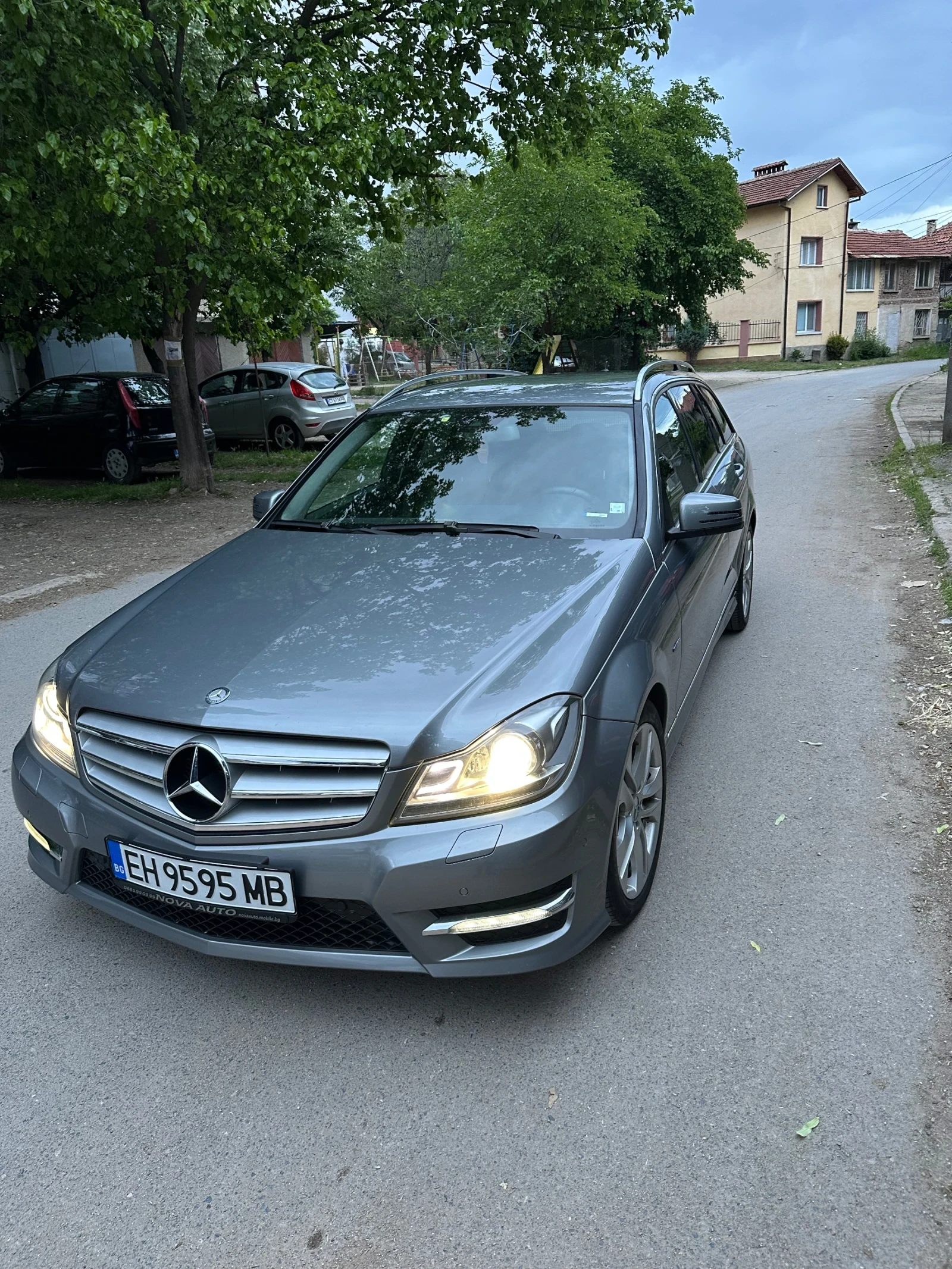 Mercedes-Benz C 250 Фейс АМГ 4 матик - изображение 7