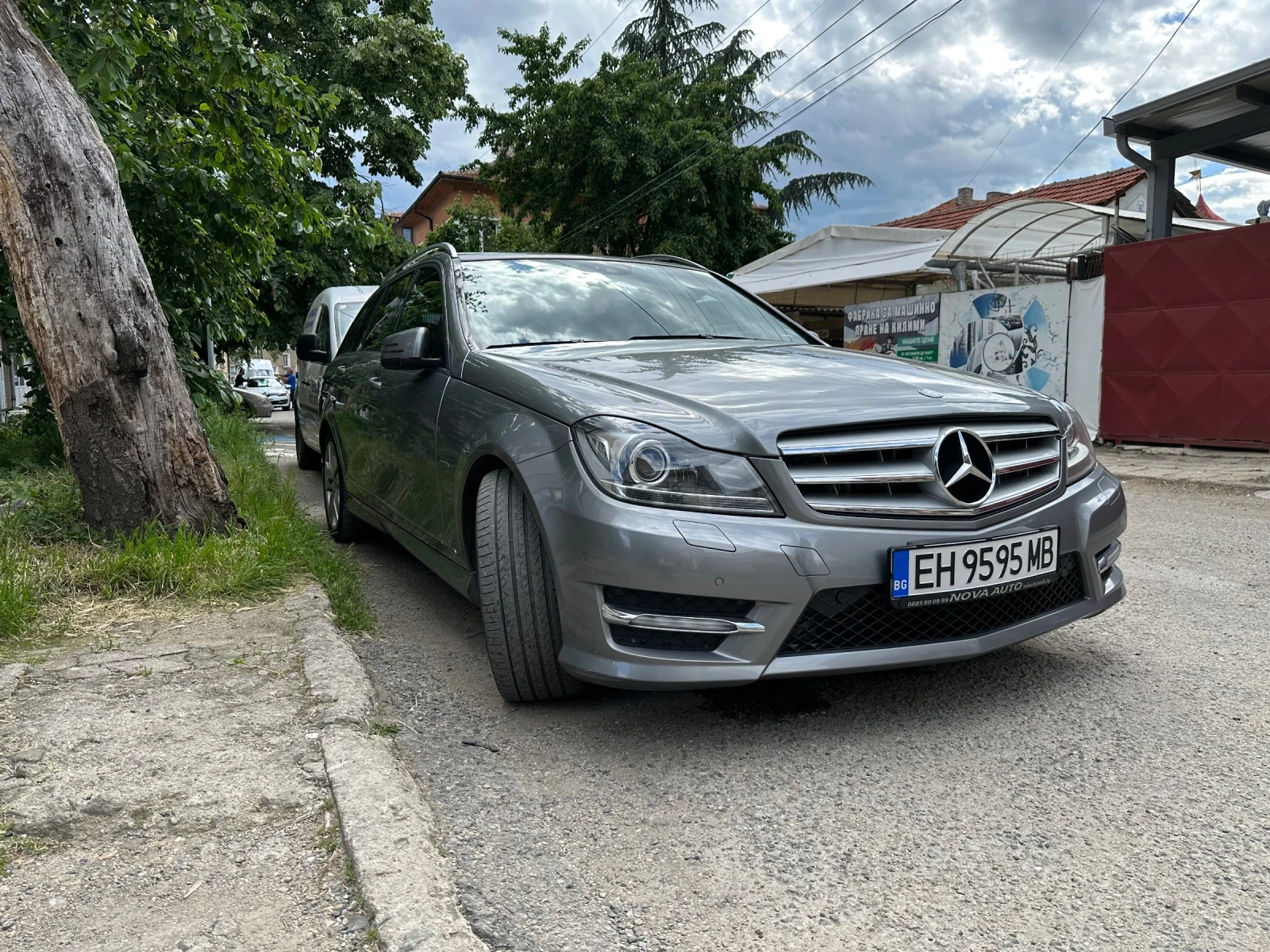 Mercedes-Benz C 250 Фейс АМГ 4 матик - изображение 3