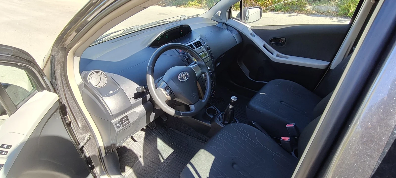 Toyota Yaris 1.0VVT-i 93000 FACELIFT | Mobile.bg   12