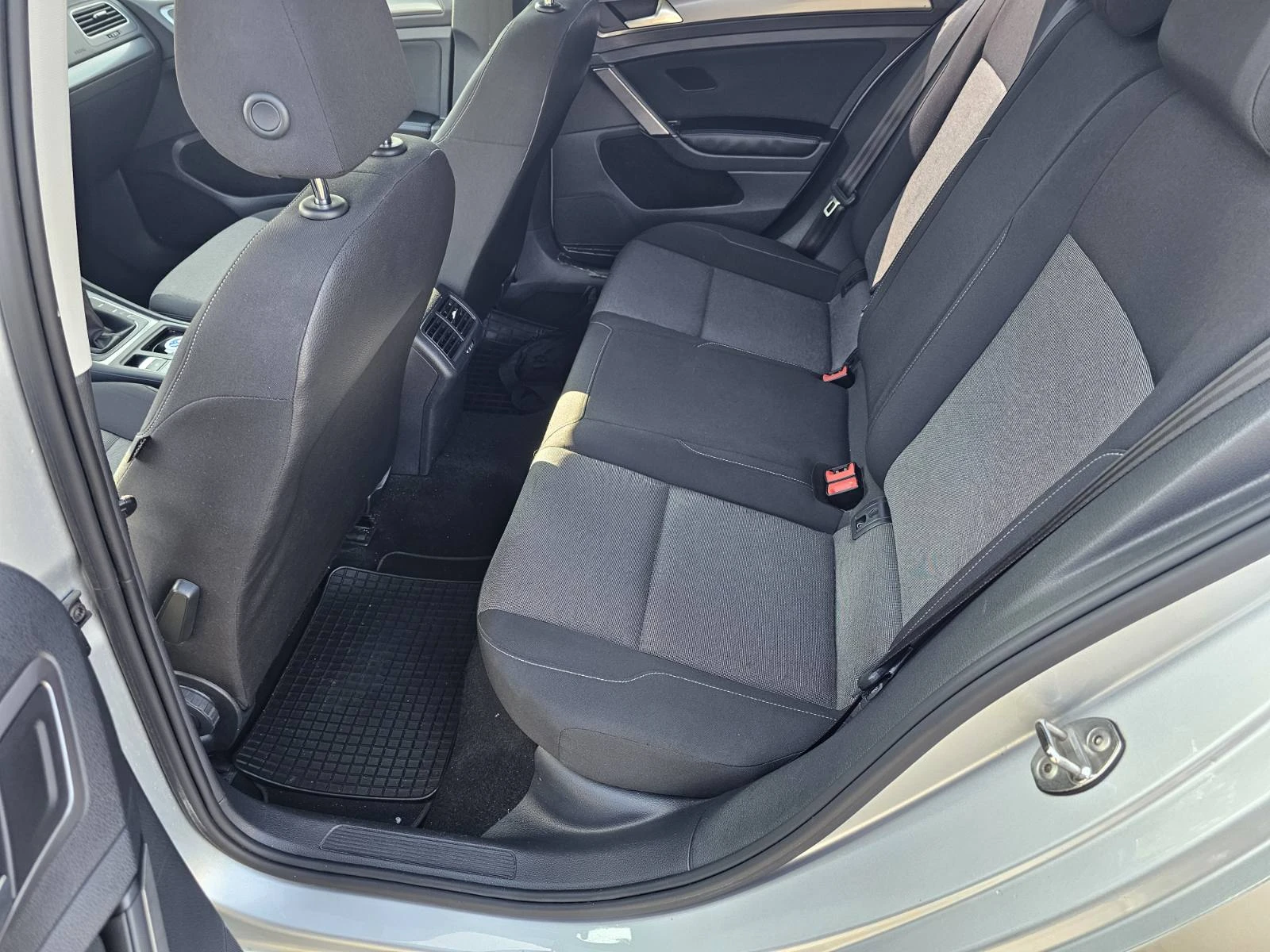 VW Golf 1.6 TDI BlueMotion - изображение 9