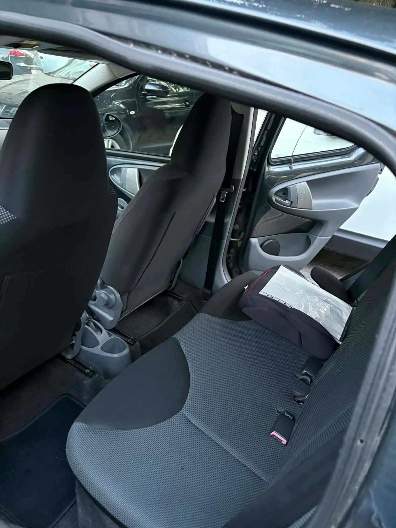 Toyota Aygo 1.0i - изображение 8