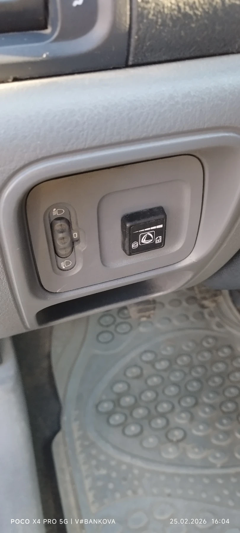 Renault Clio 1.4 - изображение 10