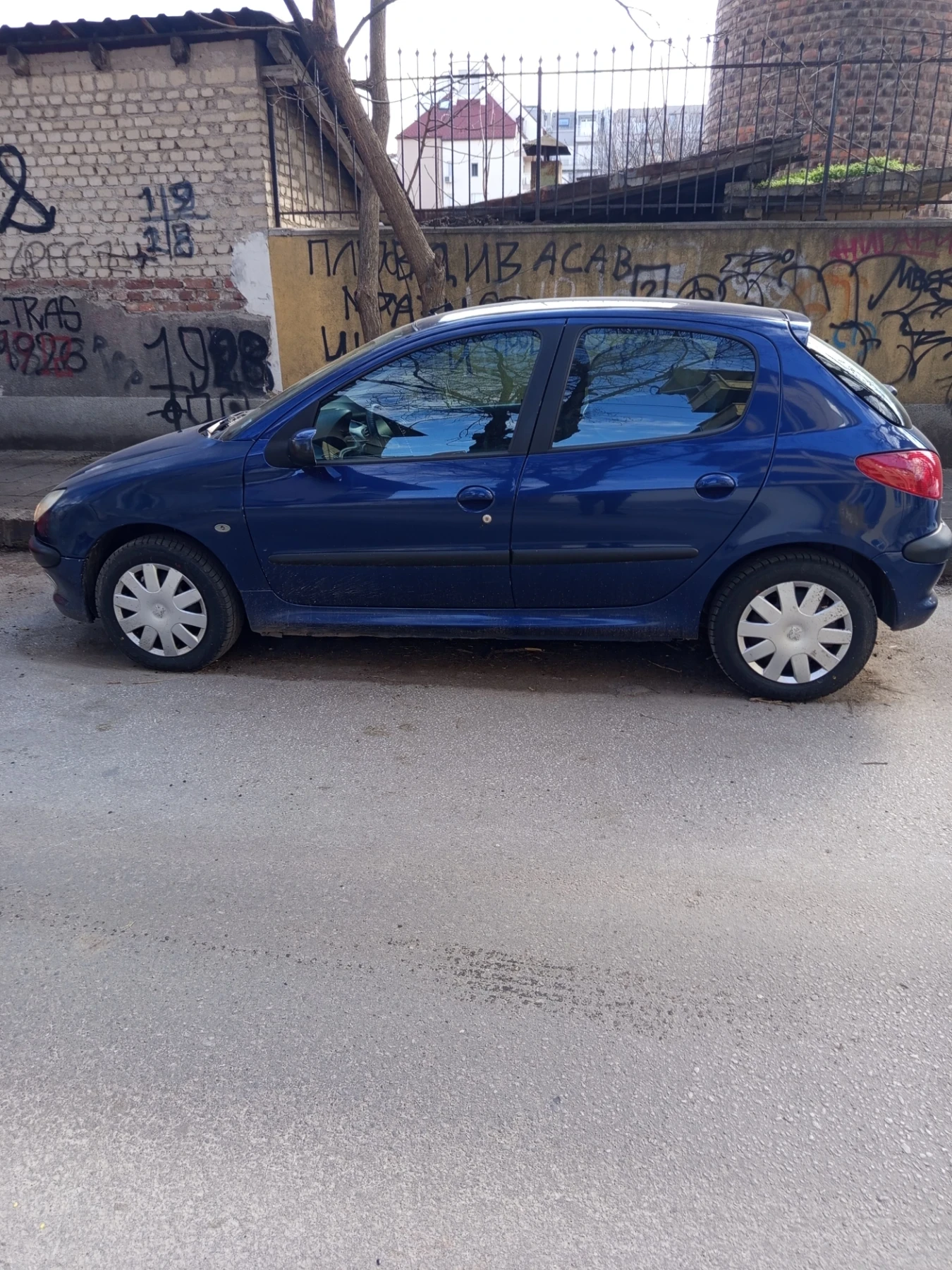 Peugeot 206 1, 4, i 75(HP), снимка 2 - Автомобили и джипове - 53639886