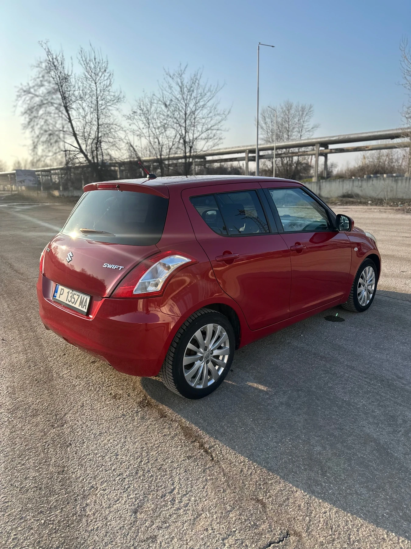 Suzuki Swift, снимка 3 - Автомобили и джипове - 53705506